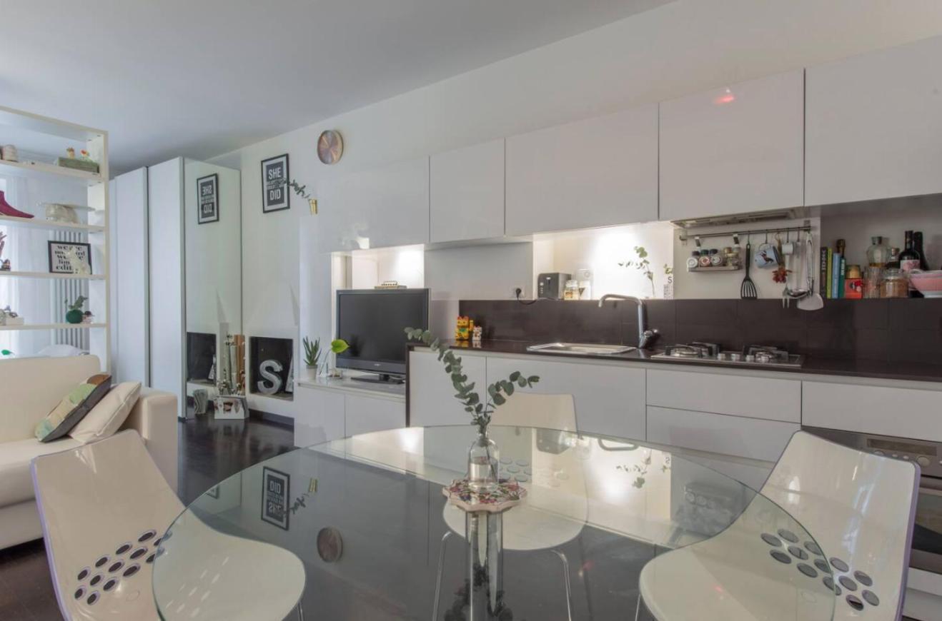 Lovely Apartment In The Heart Of Милано Екстериор снимка